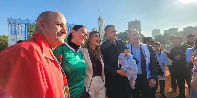 Embajadores de Canadá, EEUU y México con autoridades de CABA
