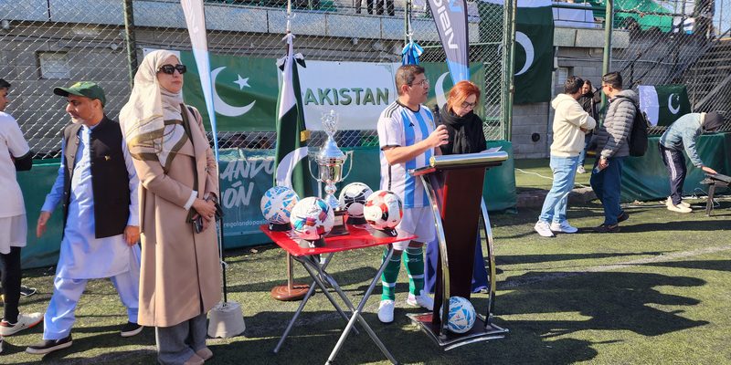 Ceremonia de Diplomacia Deportiva Argentina · Pakistán en campo